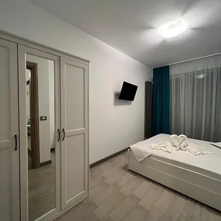 Onix Studio & - Spa & Pool 3* Năvodari